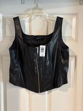 Torrid (NWT) Zipper front Corset top- Black SZ1 (1X-14-16)